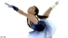 坂本花織が貫禄の演技でSP首位発進！今季ベスト77.05点で2位以下を圧倒　青木が9位、樋口10位【フィギュアNHK杯】