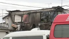 木造2階建て住宅が全焼し周辺4棟に延焼　焼け跡から1人の遺体　住人の70代の男性と連絡取れず　埼玉・東松山市