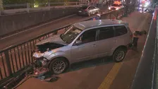 【速報】群馬・高崎市でトラックと車が衝突し…車が歩道に乗り上げ5人けが　2人重傷