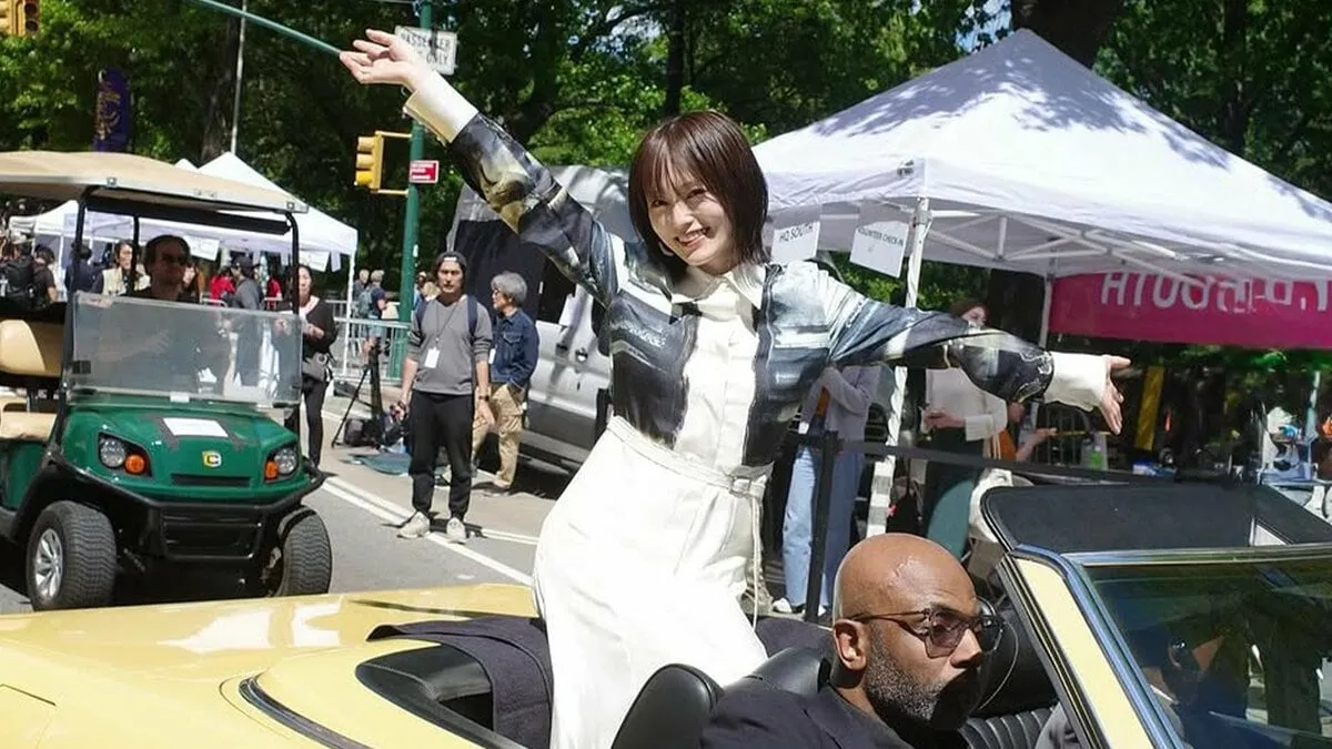 【山本彩】NYの街をオープンカーでパレード　観客約6万人過去最大「Japan Parade」に参加