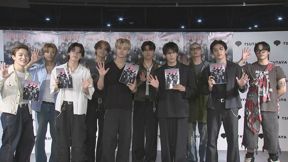 【 THE JET BOY BANGERZ 】 “ 生みの親 “　EXILE AKIRAからのサプライズメッセージに感激　初アーティストブック発売 「この3年間のことが全部入ってる」