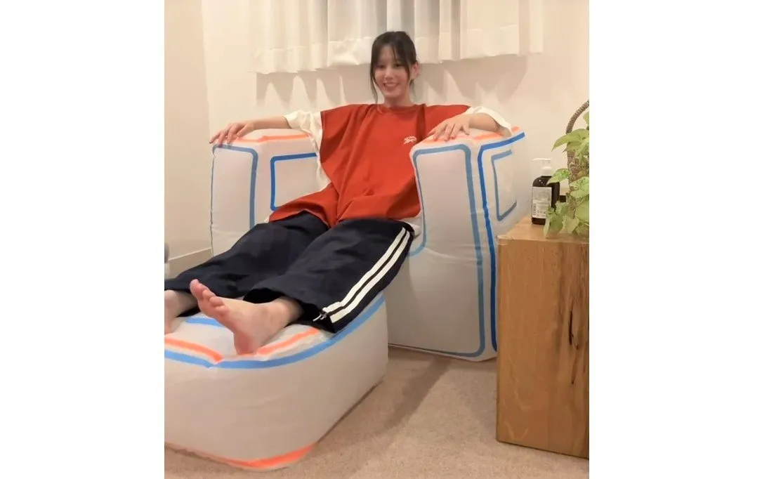 【 本田翼 】　エアソファーで笑顔　「座りごごちは特に普通ですがかわいい」　セッティング動画を公開