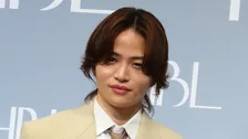 【timelesz 菊池風磨】高校生の時は眉毛にコンプレックス「薄くしたい」　現在は褒められ「髪型より気を遣っている」