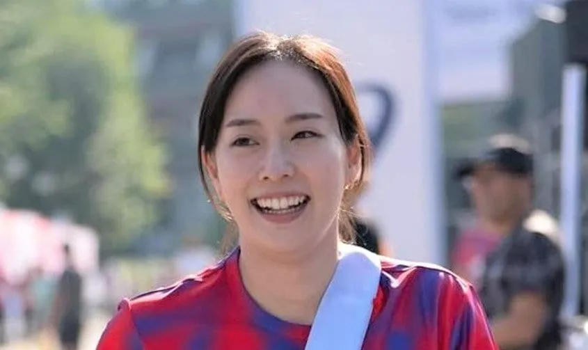 【 石川佳純 】　「レジェンドランナーの皆さんや、たくさんの参加者の方と一緒に走れてとても貴重な楽しい時間でした！」　レースイベントで笑顔
