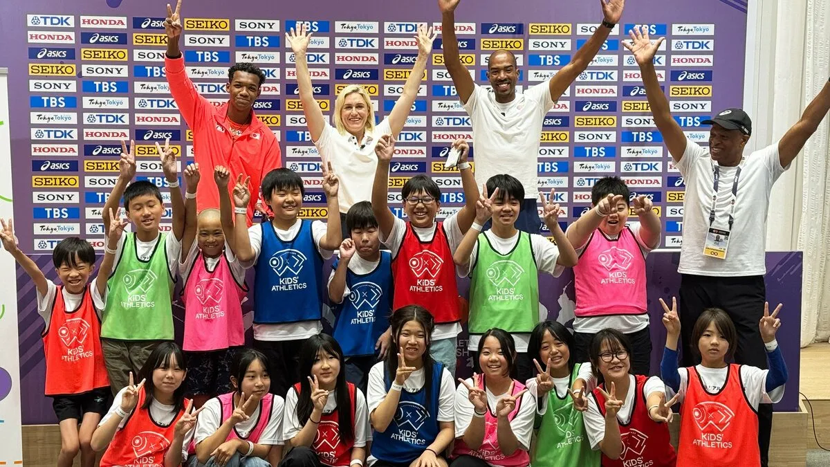 子ども記者からのかわいい質問にレジェンドが笑顔「三段跳で遠くに跳ぶときに自分を何の動物だと思って跳んでいますか？」【世界陸上】