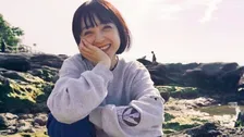 【 安達祐実 】水辺にビーサンでキラキラ笑顔「息抜きできたかな？」　フォロワー反応「この写真に癒された」連休の過ごし方集まる