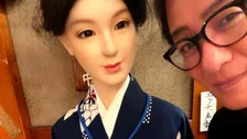 【 片岡愛之助 】南座近くで〝妻がいたので写メ〟　フィギュアに「藤原紀香」の名札〝今度聞いてみよ〟　夫＝ルパン・妻＝キャッツアイ　共に人気泥棒キャラに