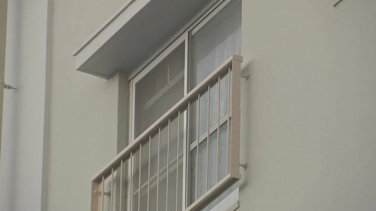 【速報】「父親が室内で倒れていて意識と呼吸ない」団地の一室で74歳男性の遺体発見　顔には傷があり出血も　埼玉・三郷市