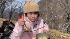 【 井上咲楽 】野外ラーメンは「父と山登り」の一幕　フォロワー反響「美味しいに決まってる」「お父さん、絶対幸せ」