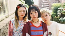 【 SHISHAMO 】3月公演も中止に「Gt.Vo 宮崎朝子の体調が回復せず」　公演予定日にはツアー初日のライブ映像を各会場でノーカット上映