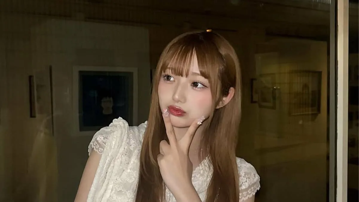 【辻希美・長女】希空さん　「ぴーーす　いとこと買い物」　レーストップス×デニムパンツの洗練コーデを披露