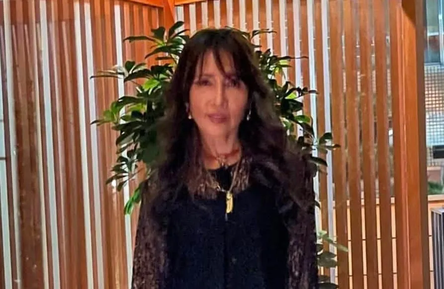 【 工藤静香 】　愛媛・松山市でのライブ無事終了報告　「１列目が近すぎてかなり焦りましたよ」　ヒット曲「Blue Velvet」歌唱動画に反響