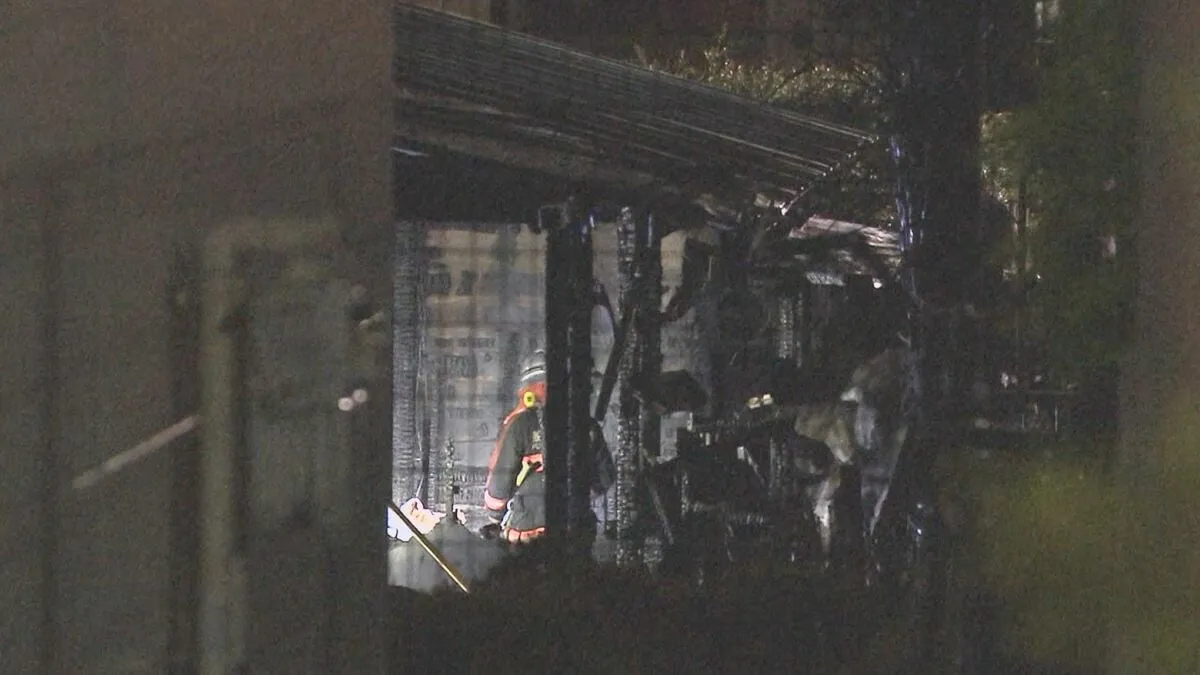 千葉・船橋市で住宅火災　高齢の夫婦と連絡取れず