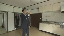 佐藤副長官 「危機管理担当職員の宿舎整備は迅速な初動体制の充実強化に資するもの」老朽化した国家公務員宿舎を視察 