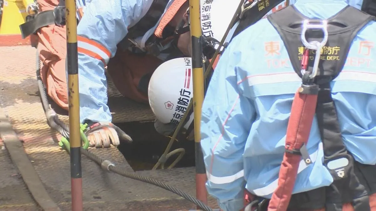 【速報】男性が挟まれたか　重機貸し出し会社で昇降機修理作業中　救助活動の呼びかけに応答なし　東京・足立区入谷