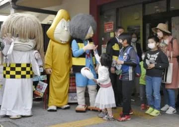 水木しげる記念館、1年間お別れ