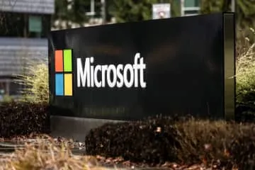 ワードやエクセルにAI、米MS