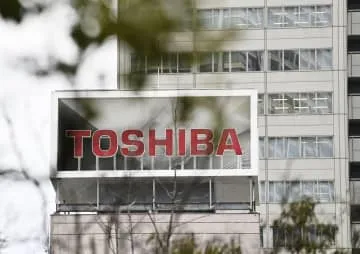 東芝、買収提案受け入れ