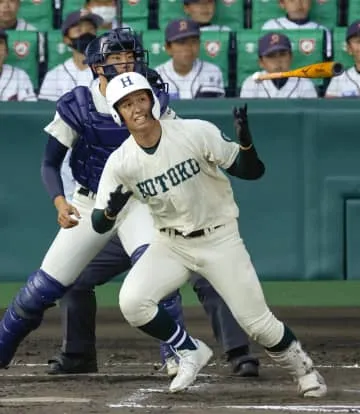 選抜決勝は山梨学院―報徳学園