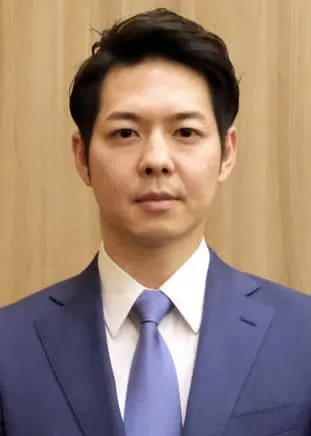 与野党対決制し鈴木氏再選確実