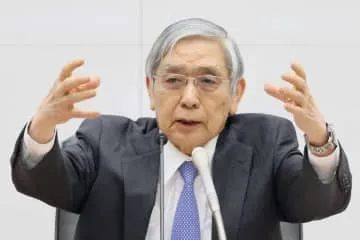 日銀・黒田総裁、道半ばで退任