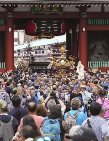 浅草三社祭「連合渡御」4年ぶり