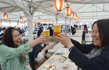 仙台「横丁」の飲食店が集結