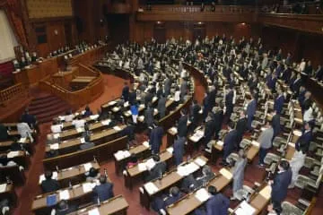 現行保険証、来年秋に廃止へ