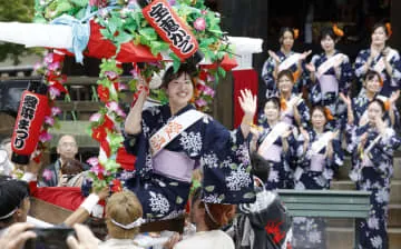 大阪に夏到来、「愛染まつり」