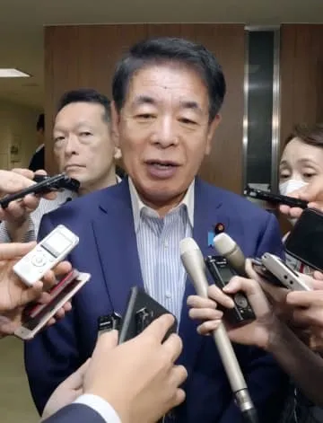 下村氏、森元首相を批判