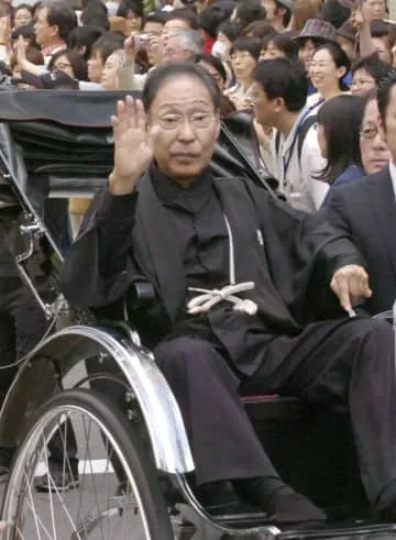 市川猿翁さん死去、83歳