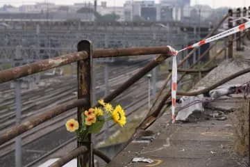 伊バス転落事故、死者の身元判明