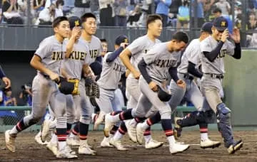 仙台育英、慶応に大勝