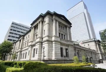 政府・日銀、為替介入せず