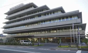 クレカ情報不正入手疑い、男逮捕