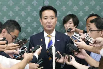 国民の前原氏が離党へ、午後会見