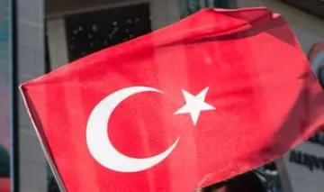 トルコ、英船通航を認めず