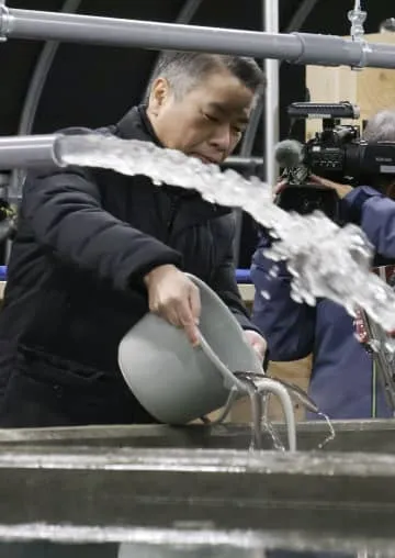 機器の排熱でウナギ養殖、北海道