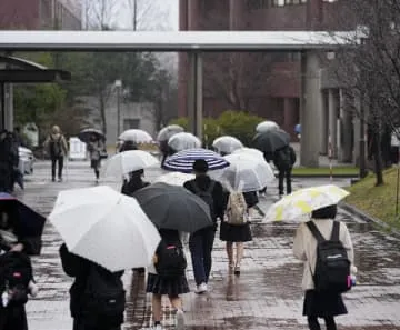 地震で被災の受験生「出し切る」