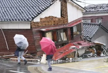 能登の建物被害判定、不服8千件