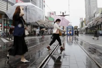 東北が梅雨入り、奄美は明ける