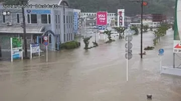 大雨、全国的に警戒呼びかけ