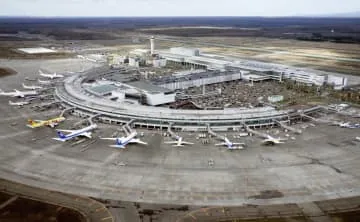 旅客機用の燃料不足で緊急対策