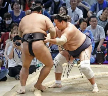 照ノ富士、26日にも10度目V