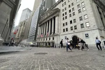 世界株安、米景気減速への懸念で