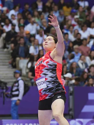 女子やり投げ北口、決勝進出