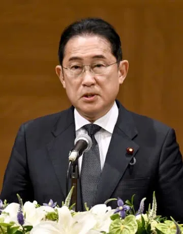 首相「開かれた総裁選に」