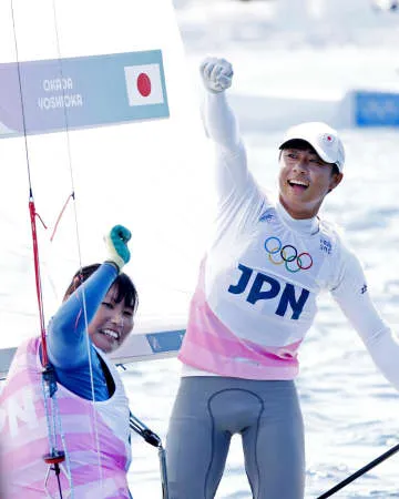 岡田、吉岡組が銀メダル