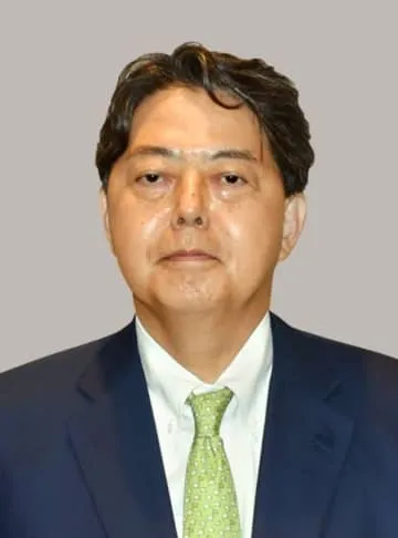 林官房長官、岸田派幹部と会談