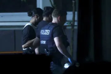 独刃物襲撃、拘束のシリア人逮捕